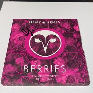 Hank & Henry autographed Berries Eyeshadow Palette